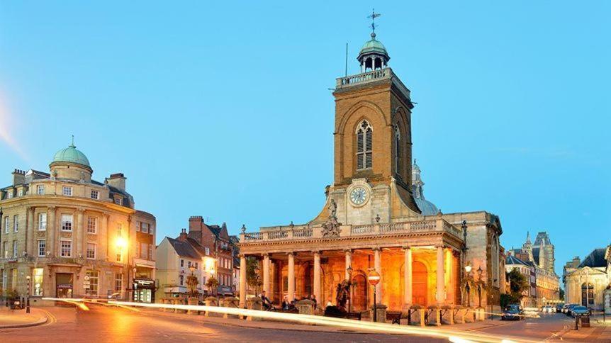 Northampton Central Oasis Dış mekan fotoğraf